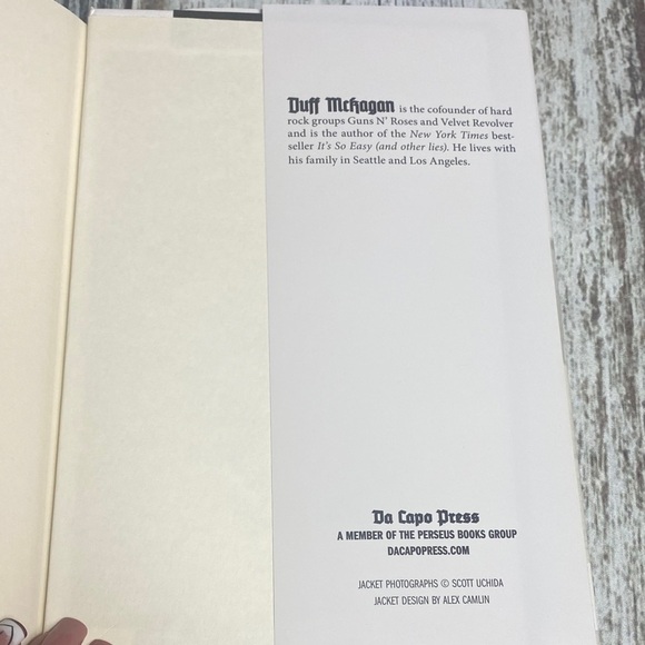 Duff McKagan - How to Be a Man (and Other Illusions) Hardcover Autographed Copy - Picture 8 of 8